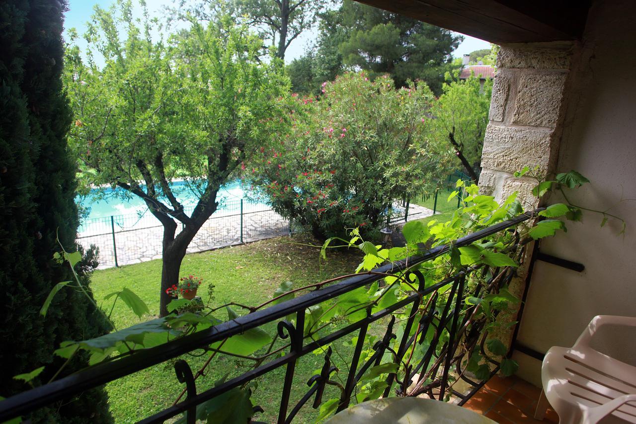 Valros Auberge De La Tour -Appartements- מראה חיצוני תמונה